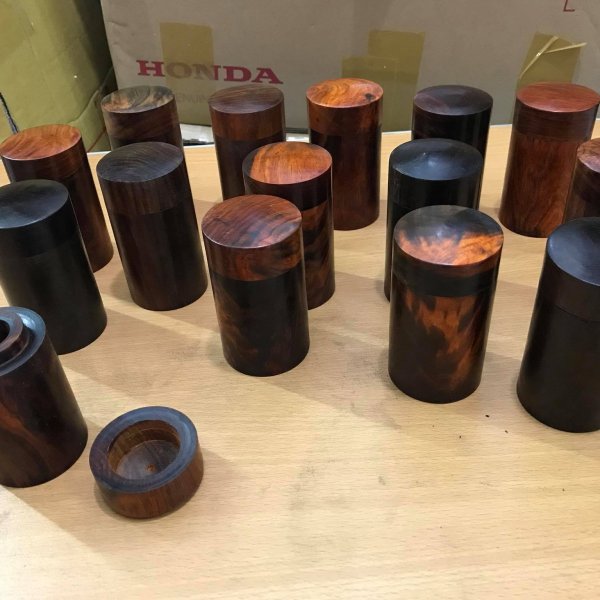Lọ tăm trắc hình trụ - góc nhìn 3