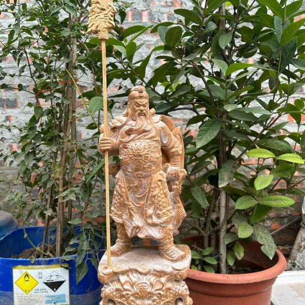 Quan công gỗ ngọc am cao 50cm